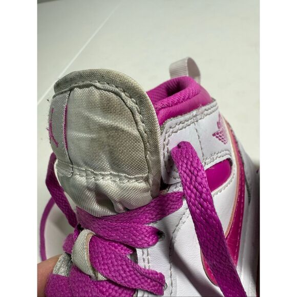 Air Jordan 1 Mid Shoes Size 12 GS Girls Nike FD8781-500 Basketball - Picture 13 of 14
